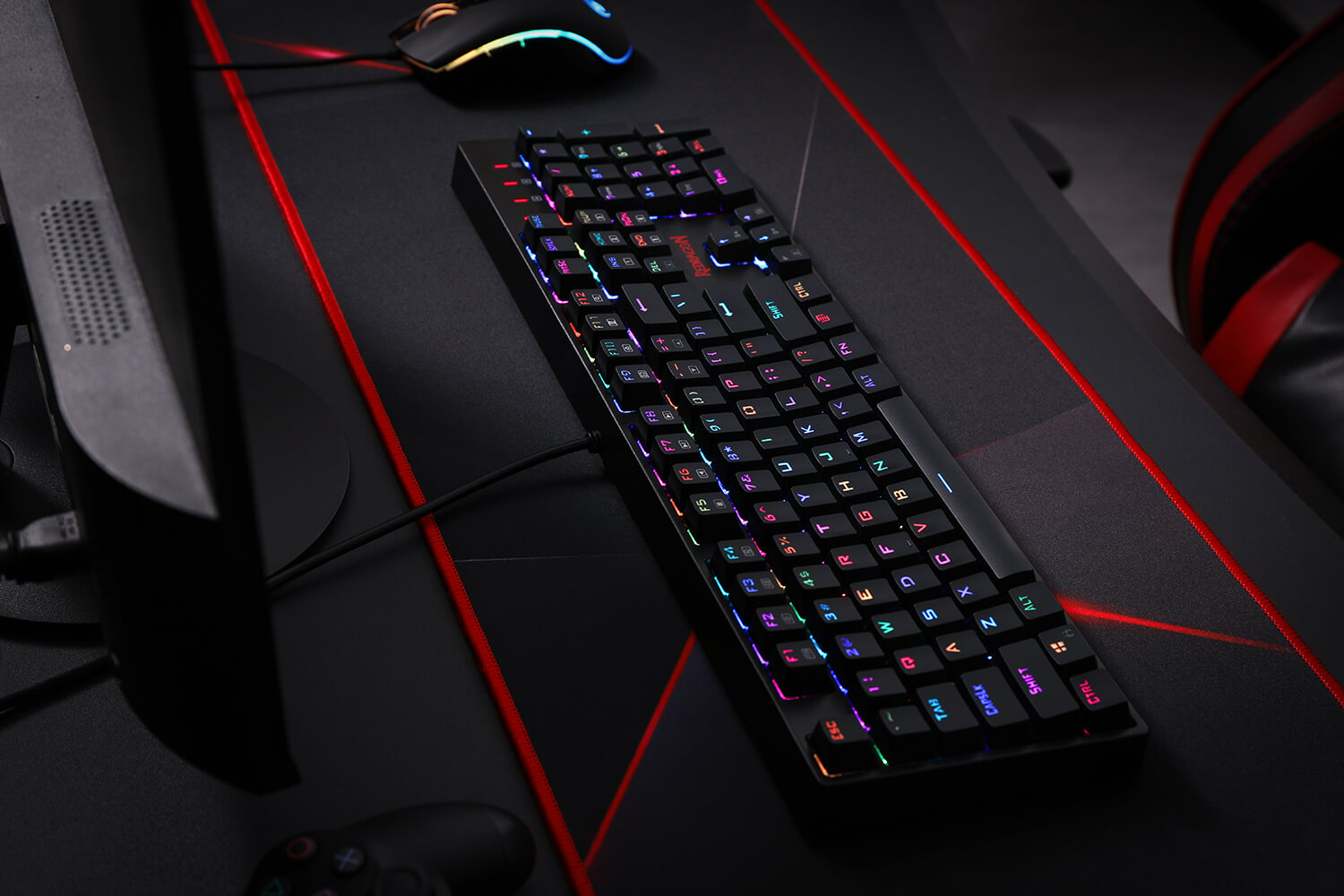 Redragon K582 SURARA RGB LED Backlit Mechanical Gaming Keyboard with104 Keys.jpg