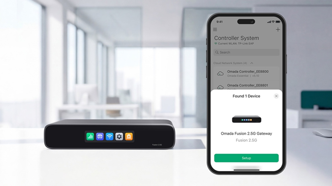 Omada App automatically discovering and adopting the Fusion 2.5G Gateway