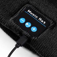 Smart-Devices-BDI-USB-Charging-Bluetooth-Music-With-LED-Light-Knitted-Hat-5