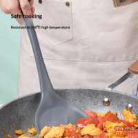 96f5cbb894bab69b-f-w_200