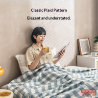 d794652cf861988c-f-w_200