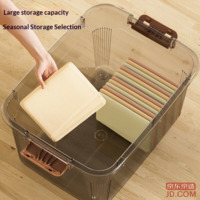 efafb8ef5a89deb7-f-w_200