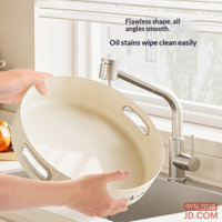 5e80c37b028582a6-f-w_200