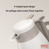 ee6534d8733139b6-f-w_200