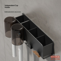 f6c0a2a2738a6120-f-w_200