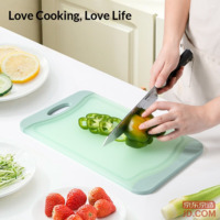 3c05ea596c4640cb-f-w_200