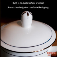 5e17b582c80ce522-f-w_200