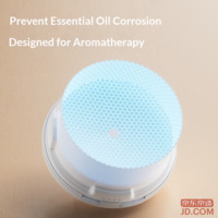 67a550f05d267c52-f-w_200